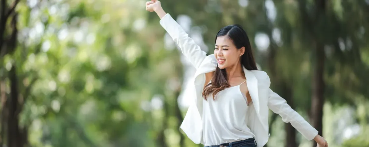 Filipina professional in modern office, warm composed expression reflecting respect and authenticity central to ligaw courtship